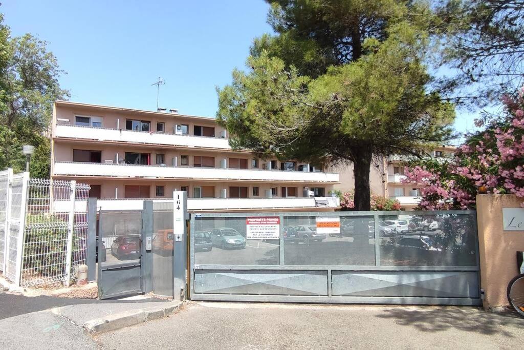 Michelet Studio Climatise Avec Balcon Et Parking Ferme モンペリエ エクステリア 写真